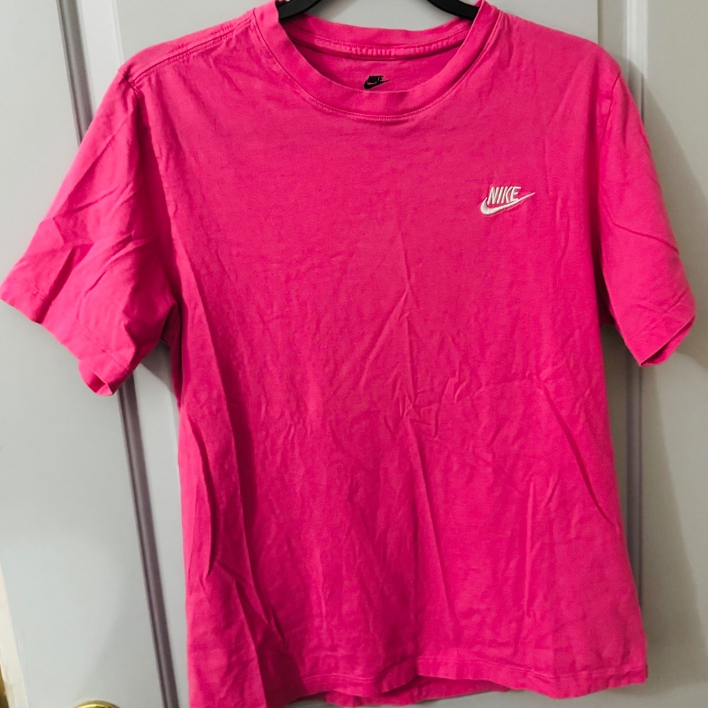 The Nike Tee